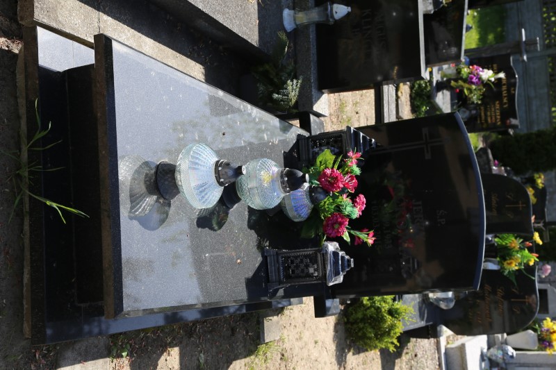 Grób Jerzy Maćkowiak