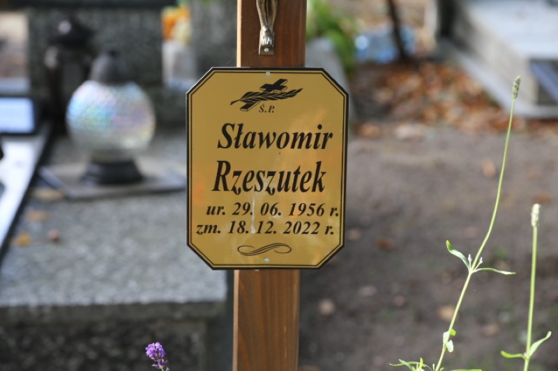 Sławomir Rzeszutek 1956 Stegna - Grobonet - Wyszukiwarka osób pochowanych