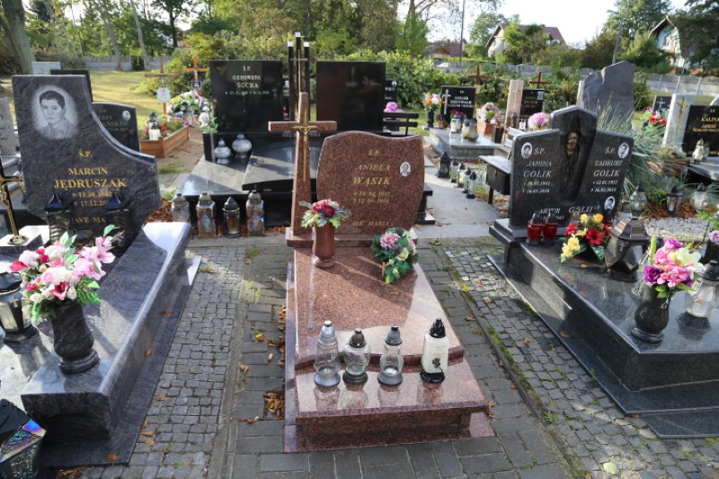 Grób Aniela Wąsik