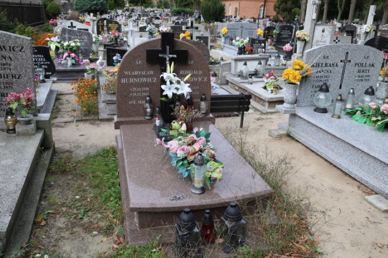 Grób Romuald Hurnowicz