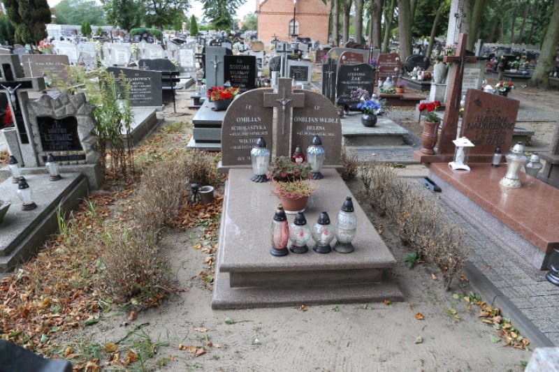 Grób Helena Omilian