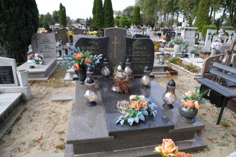 Grób Edmund Tkacz