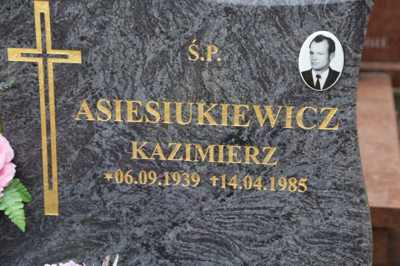 Elwira ASIESIUKIEWICZ 1940 Stegna - Grobonet - Wyszukiwarka osób pochowanych