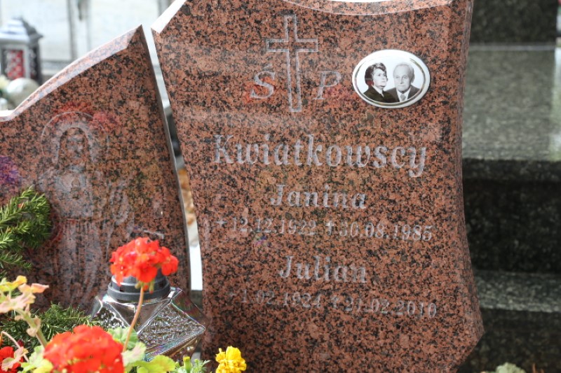 Julian Kwiatkowski 1924 Stegna - Grobonet - Wyszukiwarka osób pochowanych