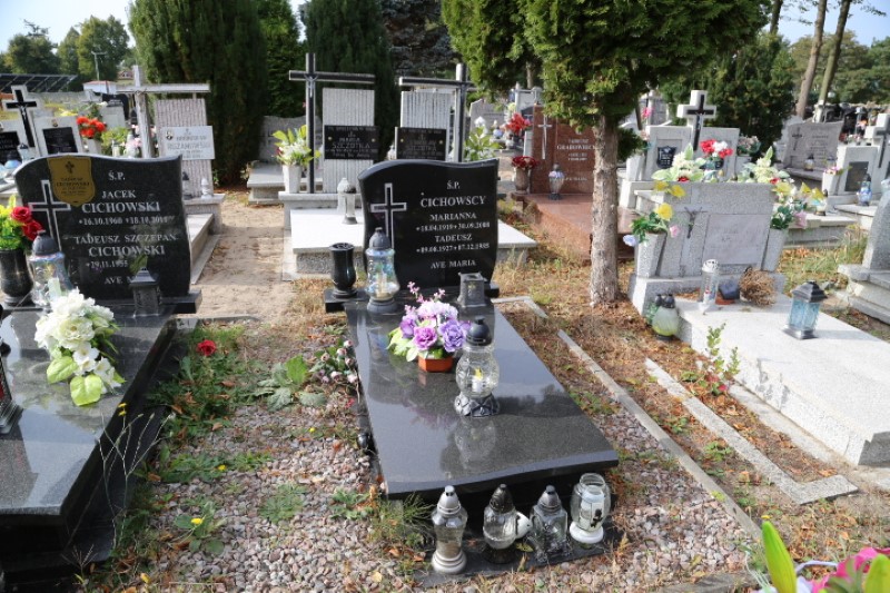 Grób Marianna Cichowska
