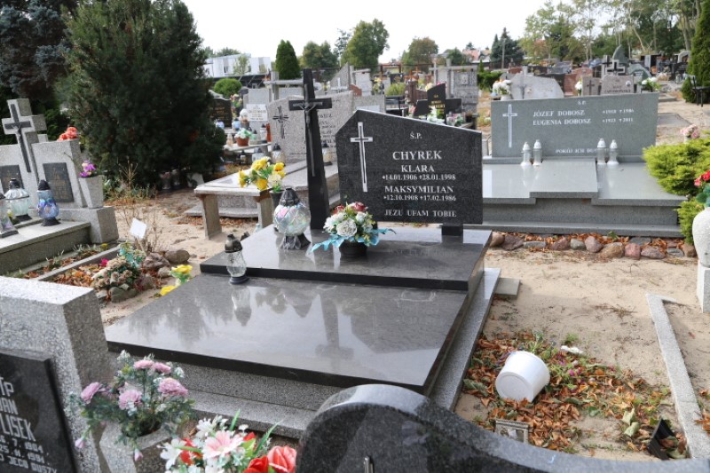 Grób Klara Chyrek
