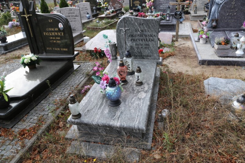 Grób Danuta Okuniewska Przybyłek